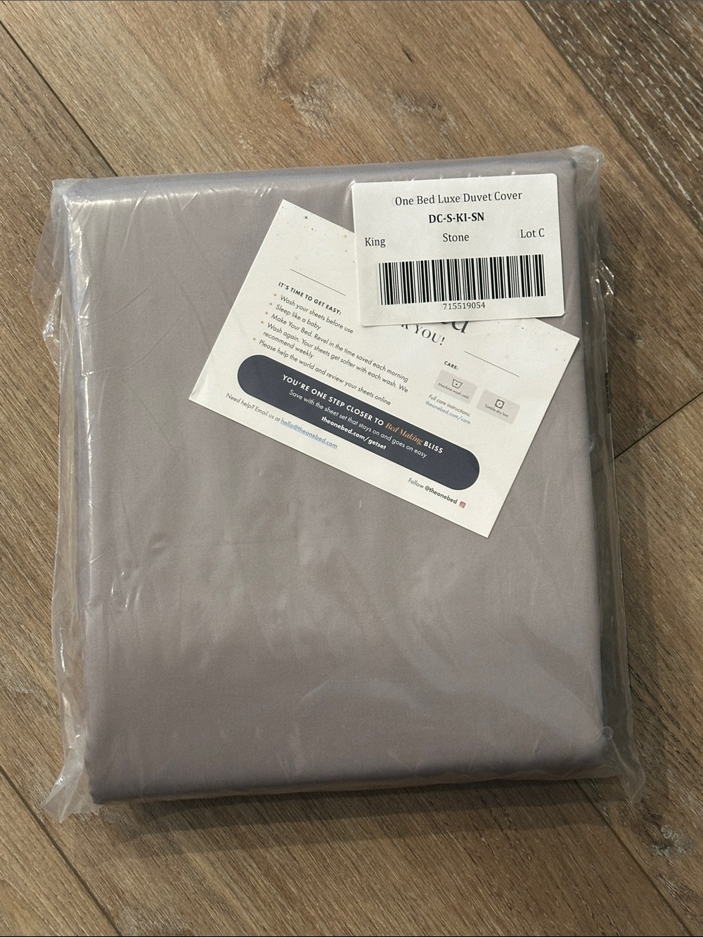 NWT King Size Duvet Cover by One Bed, Grey Sateen